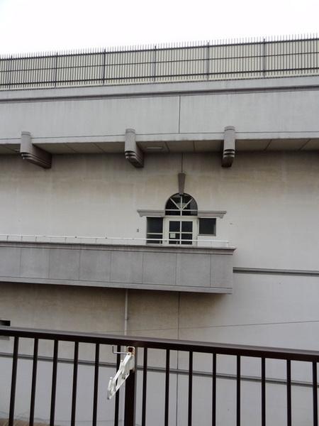 タック泉尾