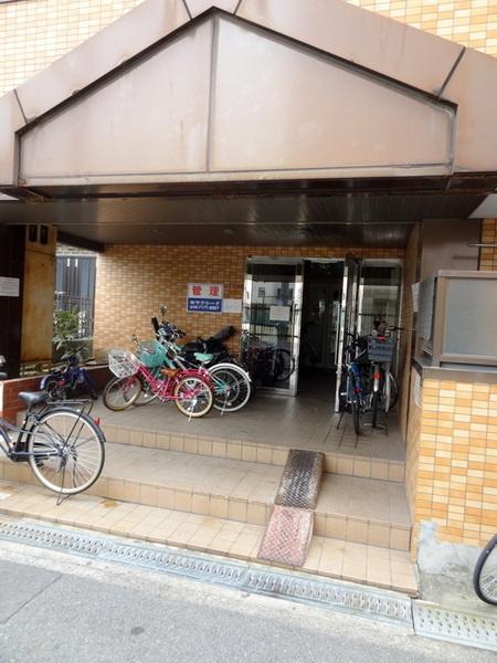 タック泉尾