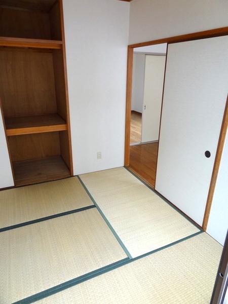 タック泉尾