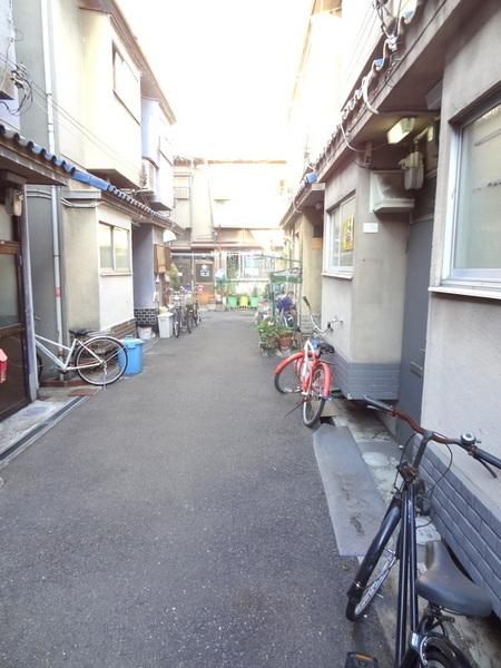 三西コート