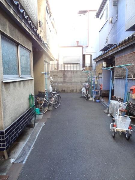 三西コート