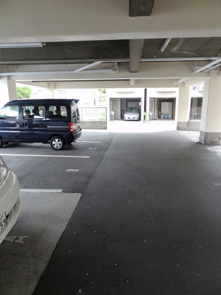 スリースター鶴町