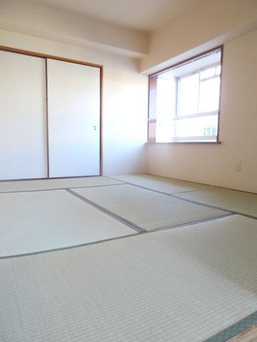 スリースター鶴町