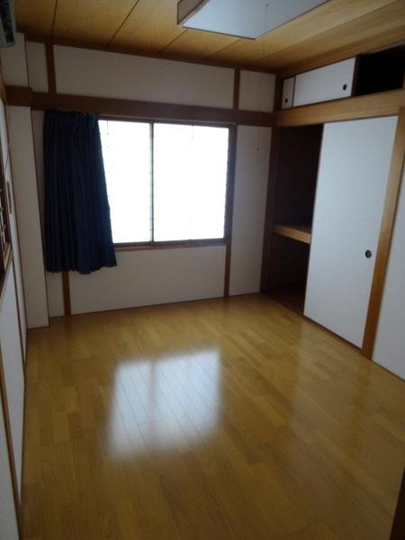 千島ビル(収納)