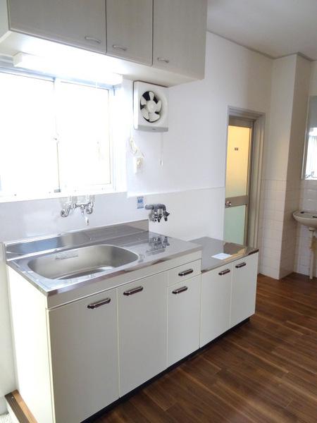 山城マンション(キッチン)