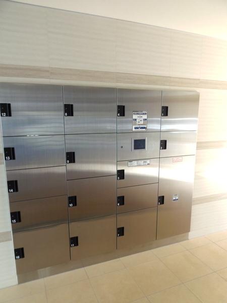 Luxe大正(エントランス)