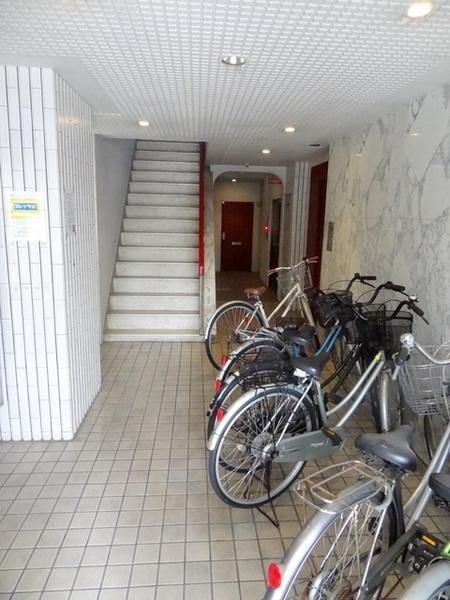 メゾンルリエル