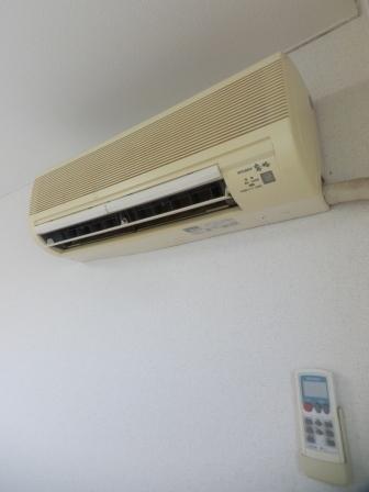 メゾンルリエル