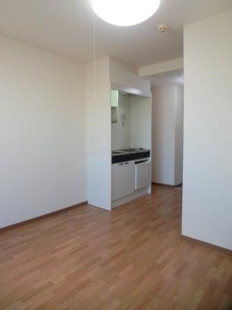 メゾンルリエル