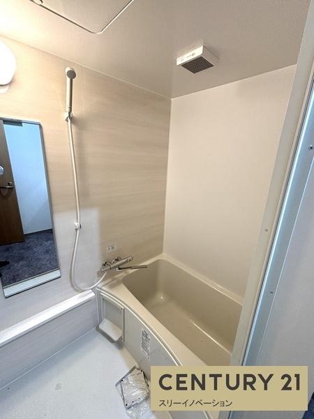 南恩加島2丁目貸家(バス)