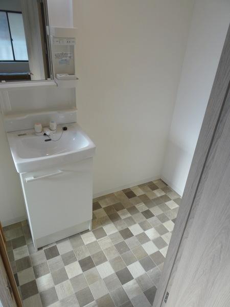 南恩加島6丁目貸家