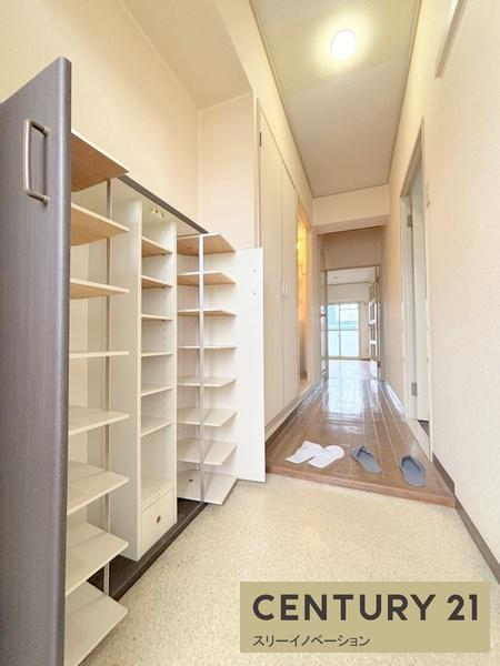 スリースター鶴町