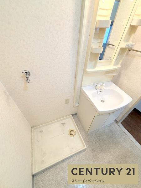 スリースター鶴町