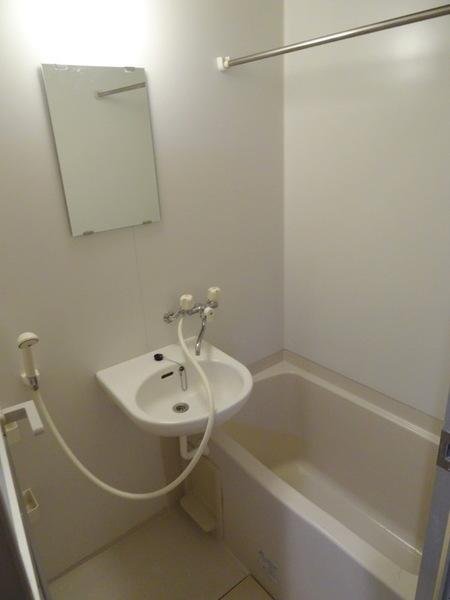 メゾネット・ドゥ・EMI