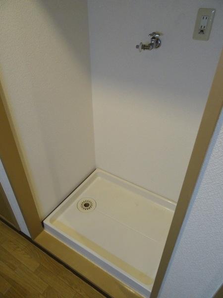 メゾネット・ドゥ・EMI