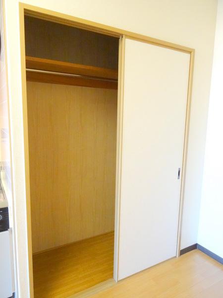 メゾネット・ドゥ・EMI