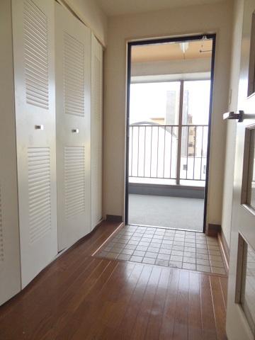 平和マンション