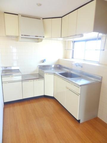 平和マンション