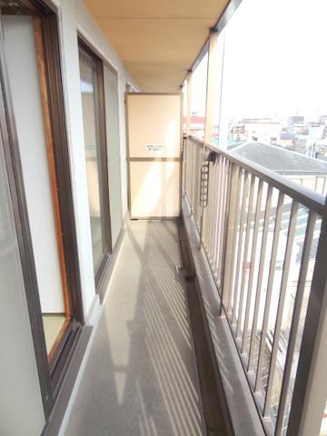 平和マンション