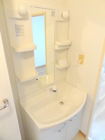 平和マンション