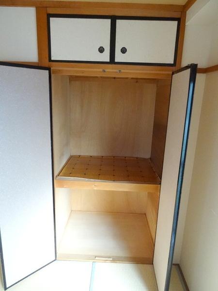 マンション西平