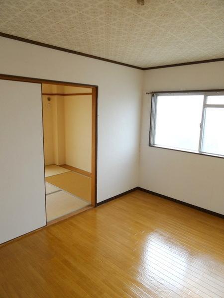 マンション西平