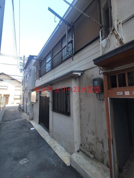 三軒家東6丁目倉庫