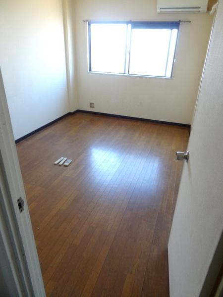 ワタナベパレス