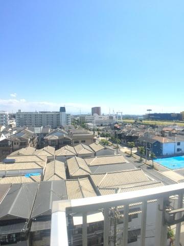 ヴィラスリースター鶴浜