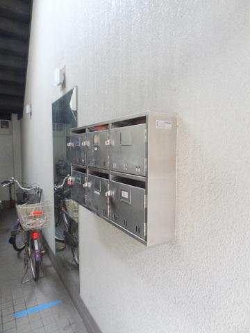 メゾンミラベル