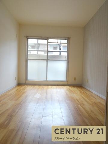 スリースター泉尾