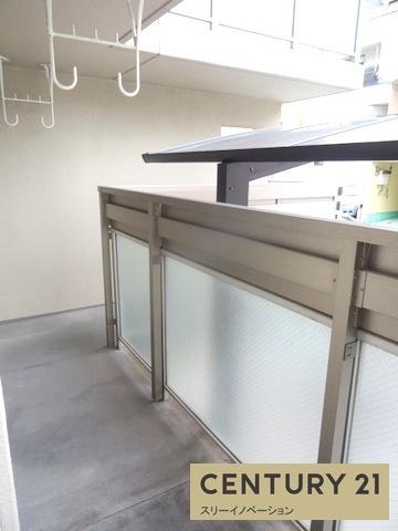 スリースター泉尾