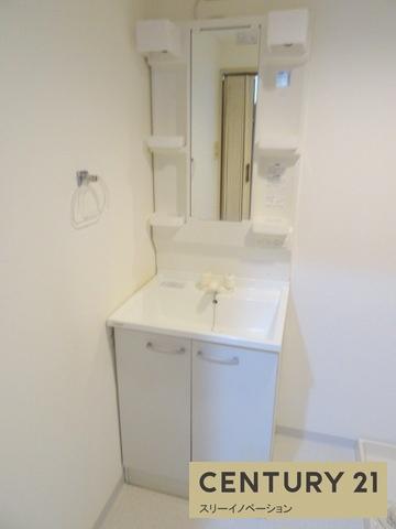 スリースター泉尾