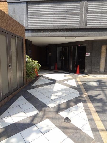 スワンズシティ大阪WEST