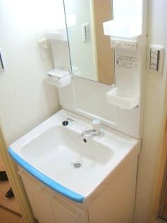 ハイツ　イーストテン