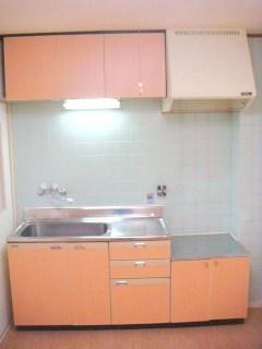 ハイツ　イーストテン