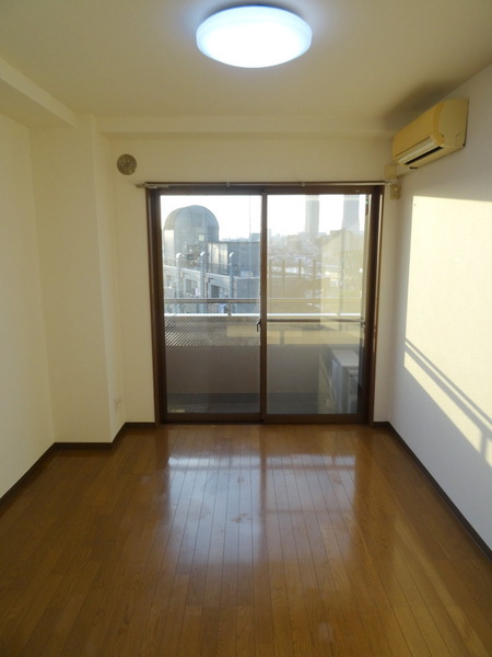 サンプラザ大正