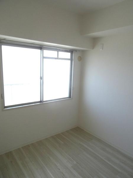 ヴィラスリースター鶴浜