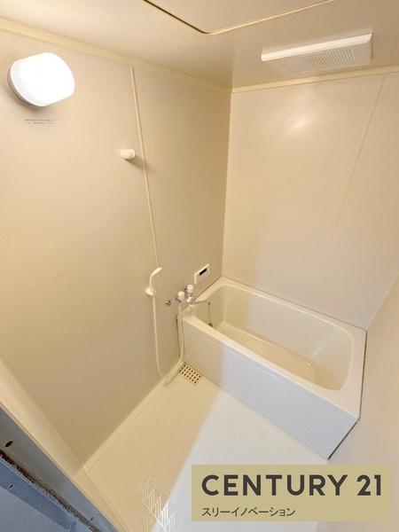 ヴィラスリースター鶴浜