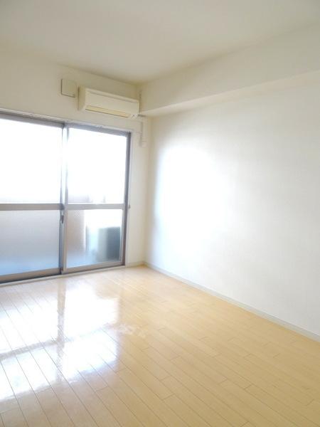 フォレスター一樹