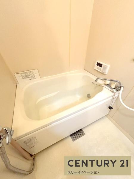 スリースター鶴町