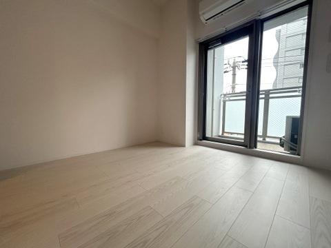 エスリード大阪フェリス