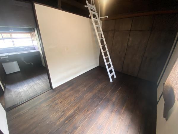 大阪市大正区三軒家西３丁目のテラスハウス