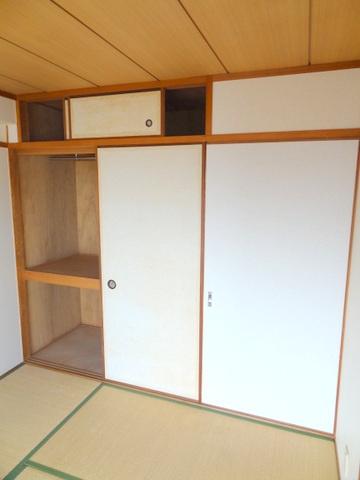 平和マンション