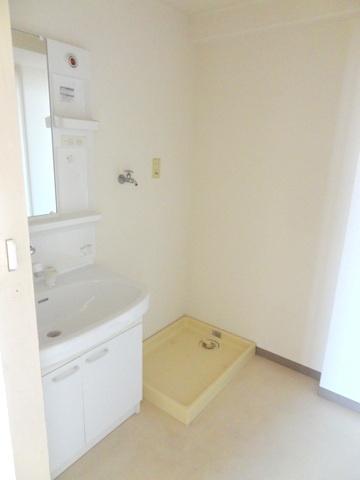 平和マンション