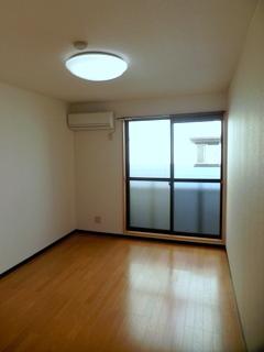 ハイツベイシャトル