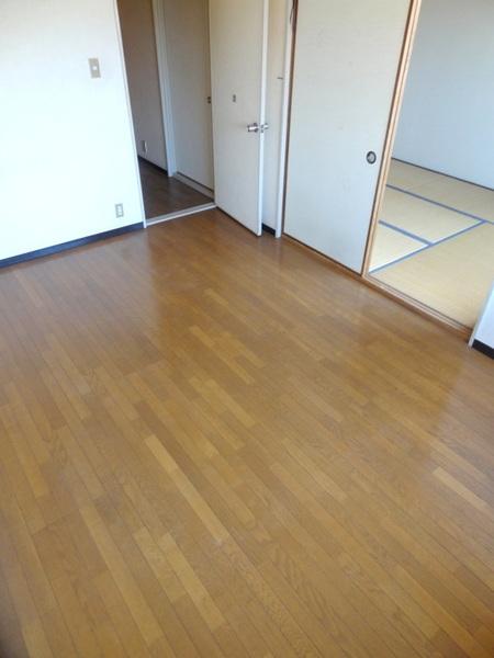 ワタナベパレス