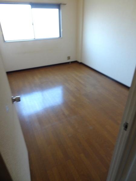 ワタナベパレス