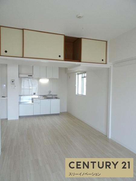 ヴィラスリースター鶴浜