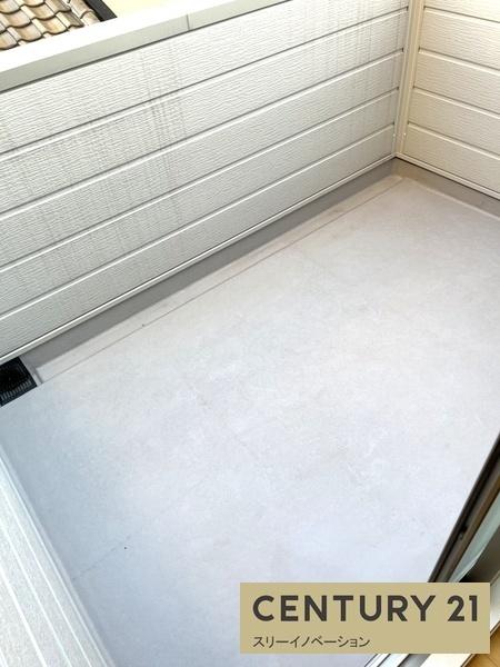 南恩加島３丁目貸家（連棟端）